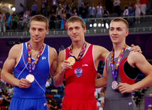 Azərbaycan idmançısı İlya Qrişunin bürünc medal qazanıb. Birinci yeri 60.090 balla Rusiya idmançısı Dmitri Uşakov, ikinci yeri isə Belarus idmançısı Vladislav Qonçarov (59.380) qazanıb. Bakı, Azərbaycan, 21 iyun 2015